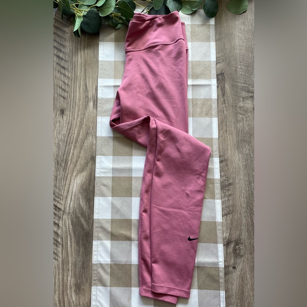 Ladies Nike Leggings